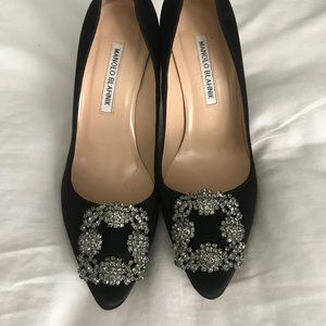 Manolo Blahnik Hangisi Black Satin Pump Size 37.5